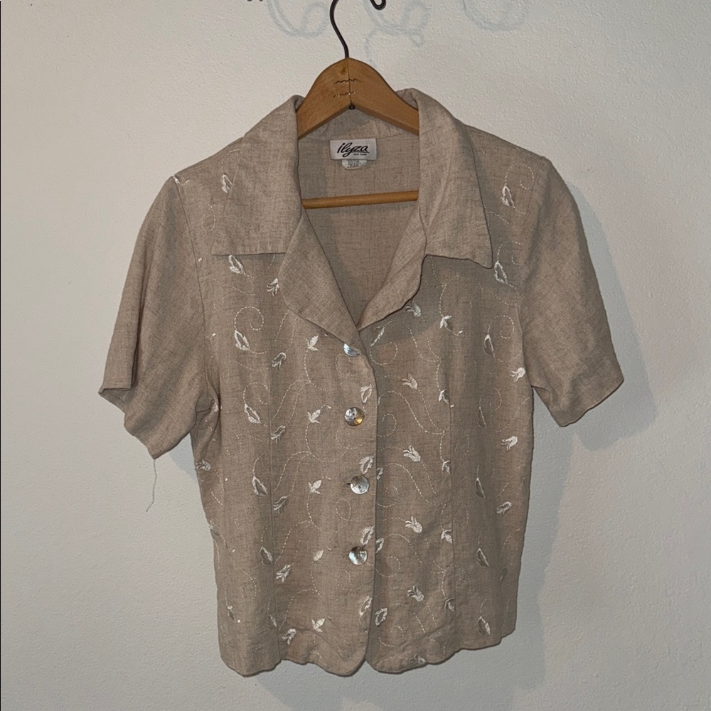 Ilyza New York Linen Button Top Made in USA M